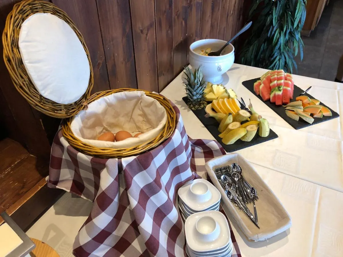 **  Hotel Le Refuge Alpe d'Huez Franciaország